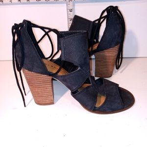 Lucky brand heeled sandals suede